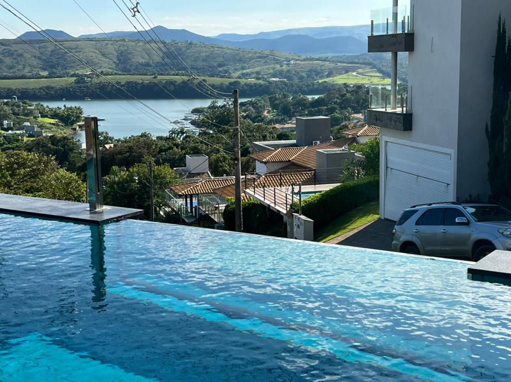 Escarpas do Lago