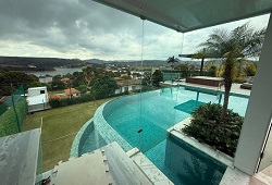 Escarpas do Lago