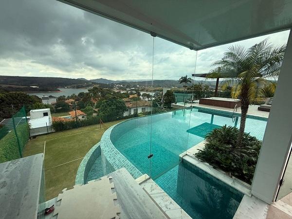 Escarpas do Lago