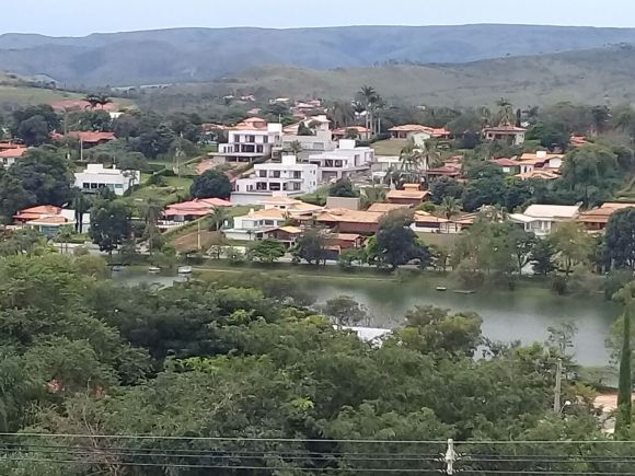 Escarpas do Lago
