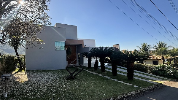 Escarpas do Lago
